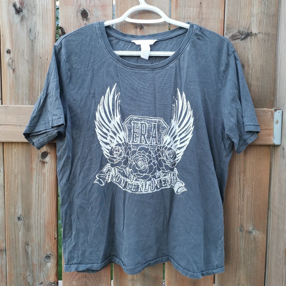 H&M women grey t-shirt - Size M